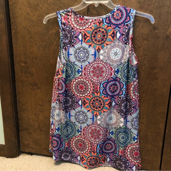 Colorful Top - Picture 6 of 6